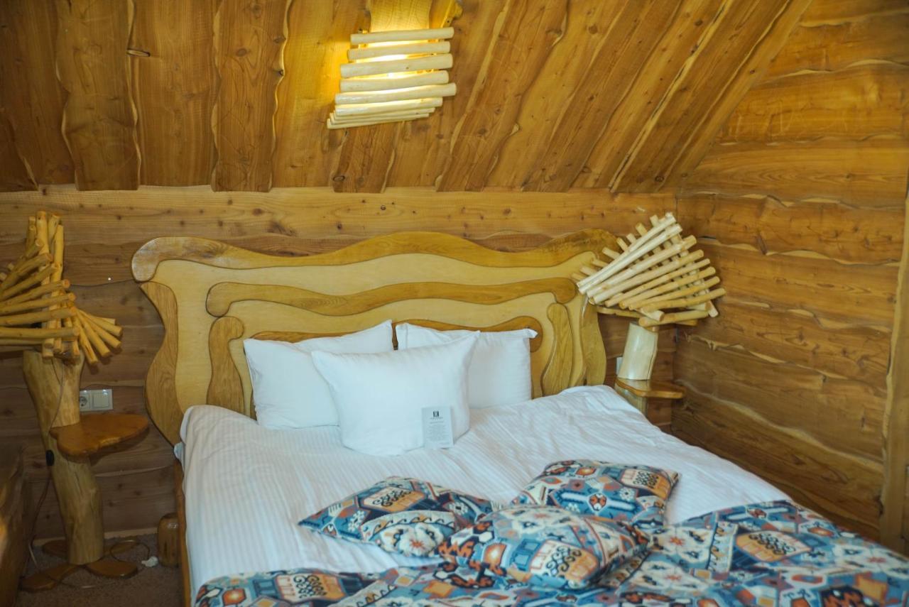 Stara Pravda Hotel - Vykrutasy Bukovel Exteriör bild