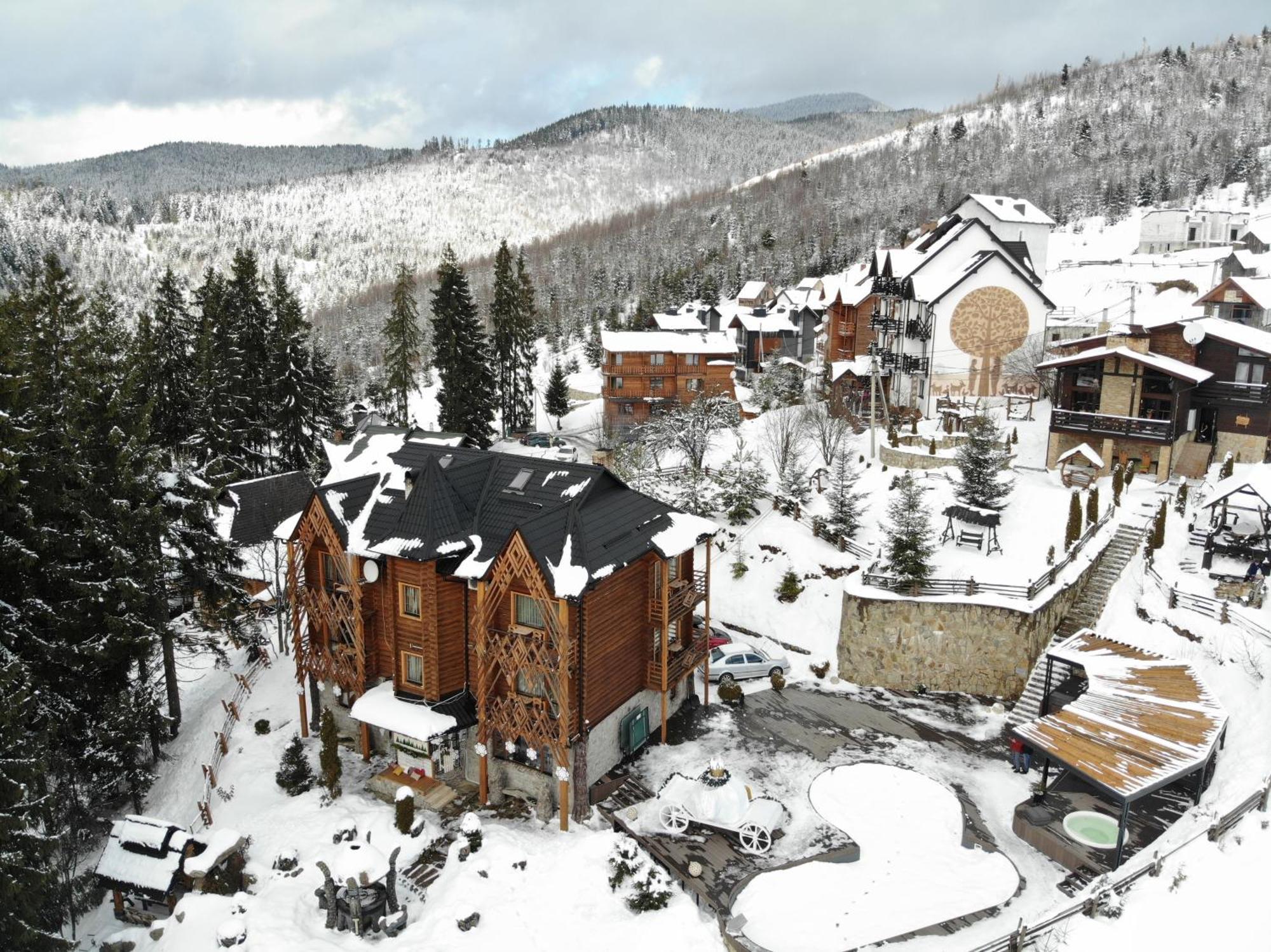 Stara Pravda Hotel - Vykrutasy Bukovel Exteriör bild